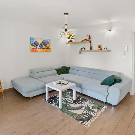 Ida Apartment